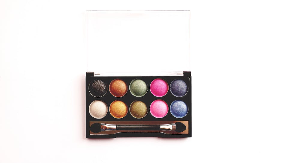 Best Eyeshadow Palettes on Amazon (2026): Honest Reviews & Top Picks